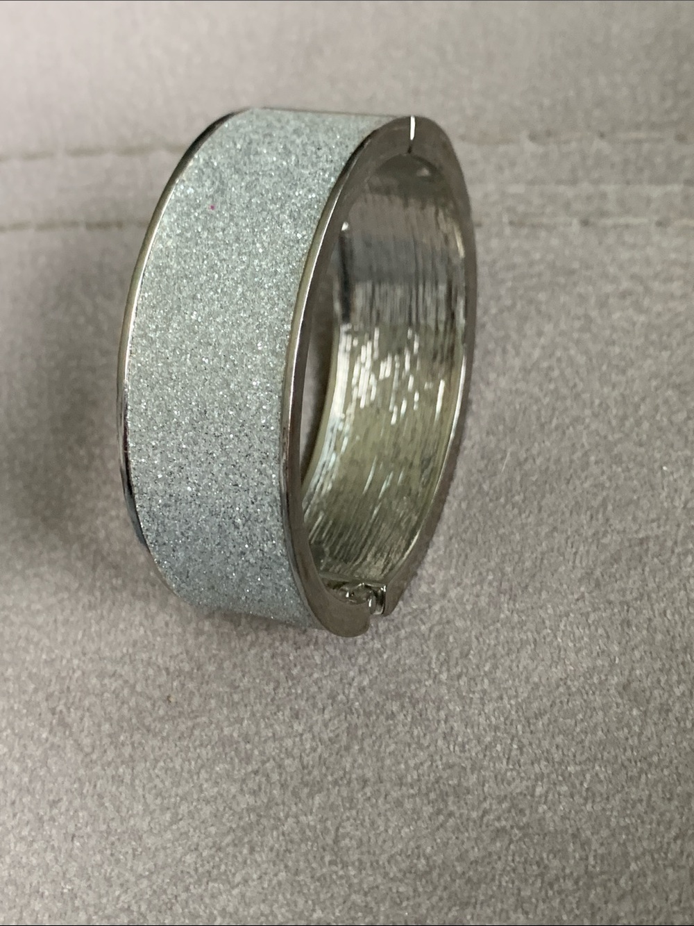 NWOT Silver Glitter Hinged Bangle Bracelet - Women's Jewelry